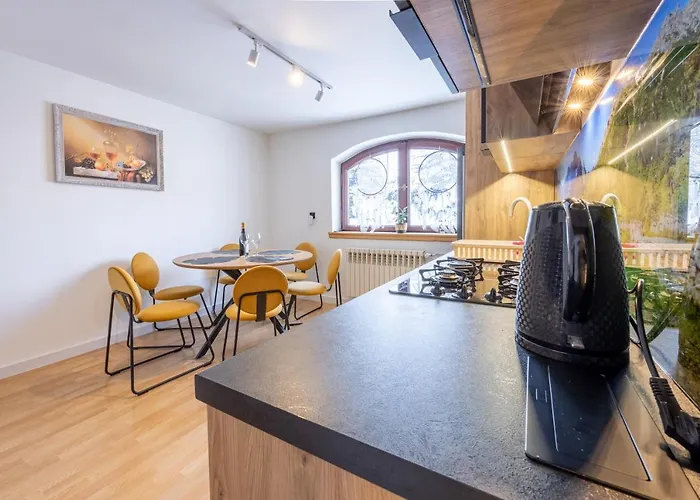 U Majerczyka Dolina * זקופאנה