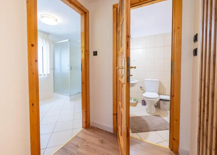 U Majerczyka Dolina * זקופאנה